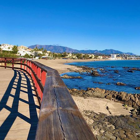 La Cala Beach Home - Beachfront Few Steps Away From Sandy Beach La Cala De Mijas Bagian luar foto